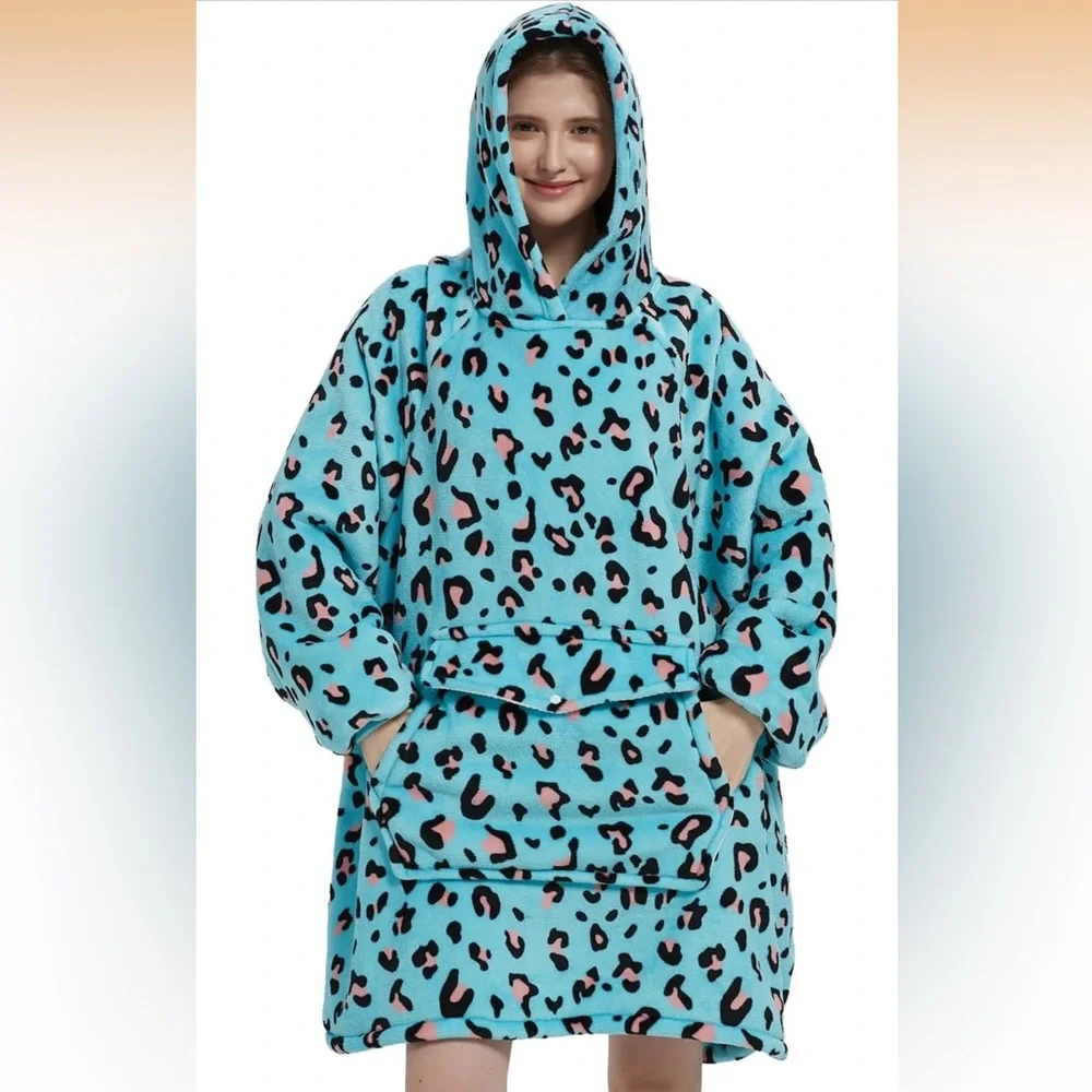 Blue Leopard Print fleece Hoodie Blanket